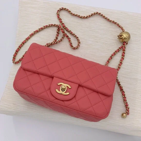 Chanel mini rectangular Pearl Crush. Lambskin bag - Picture 1 of 10